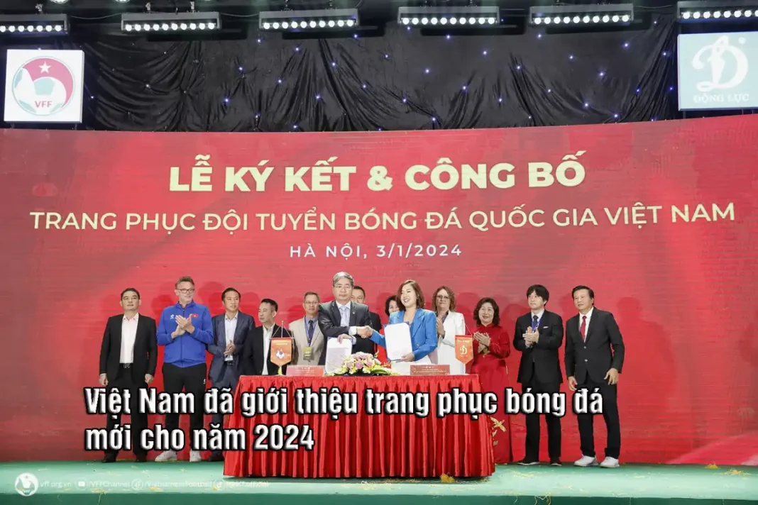 Việt Nam đã giới thiệu trang phục bóng đá mới cho năm 2024