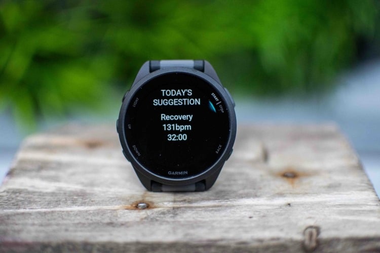 Garmin Forerunner 165 - tính toán thời gian phục hồi luyện tập