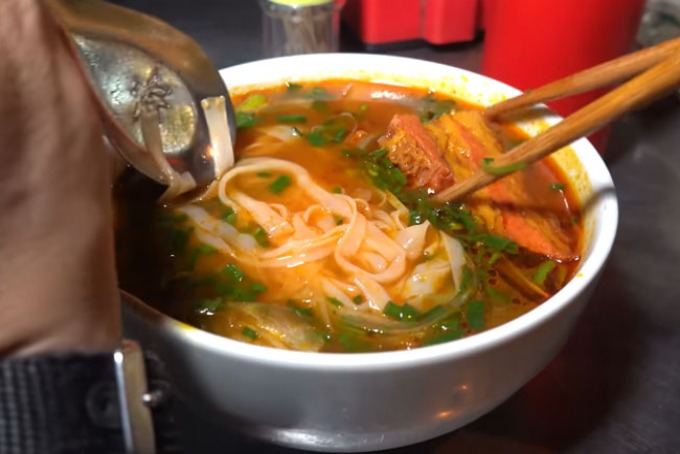 phở sốt vang Hà Nội Hùng Gù