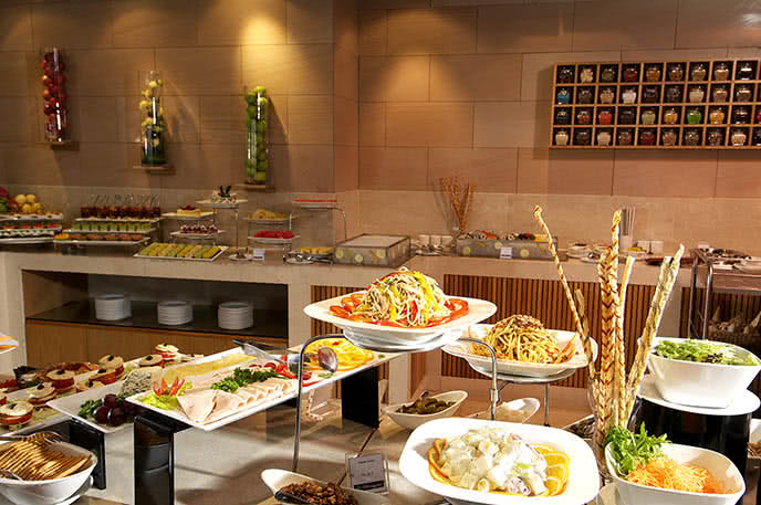 Top 10 nhà hàng buffet tối ngon nhất ở TpHCM ảnh 8