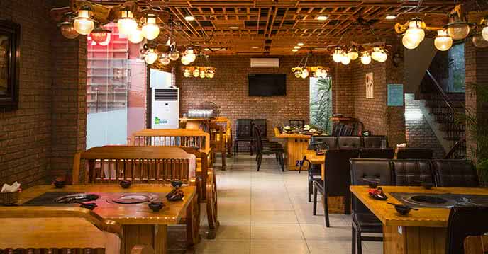 Nhà hàng Moon BBQ Nguyễn Khánh Toàn ảnh 8