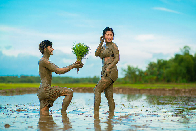 Ảnh cưới lạ