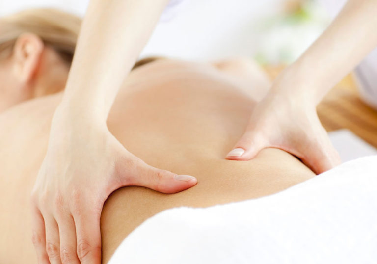 Massage bấm huyệt hay xoa bóp bấm huyệt là một phương pháp trị liệu kỹ thuật thay thế y học hiện đại. Khi tác động vào các huyệt, kinh lạc có thể loại bỏ được ngoại tà, điều hòa dinh vệ, thông kinh hoạt lạc và góp phần điều hòa các chức năng tạng phủ được thực hiện bằng tay, khuỷu tay hoặc bằng các thiết bị khác nhau.