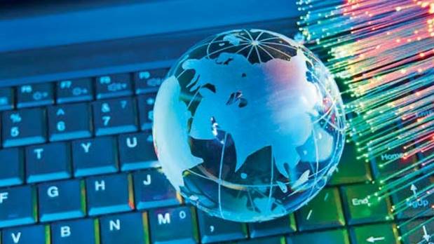 INTERNET LÀ GÌ INTERNET ĐÃ GIÚP GÌ CHO CHÚNG TA (4)