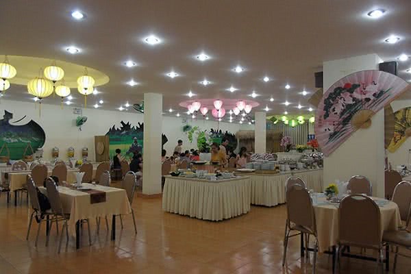 review nhà hàng buffet rồng vàng ảnh 1