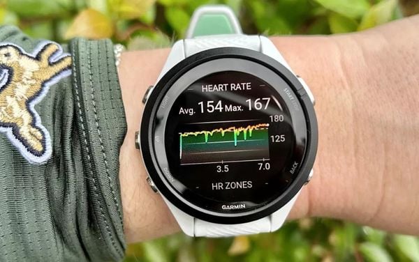 Đồng hồ Garmin Forerunner 265theo dõi sức khoẻ, chạy bộ... của bạn