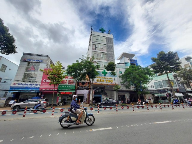 Tiền mất tật mang vì phòng khám tìm trên mạng - Ảnh 1.