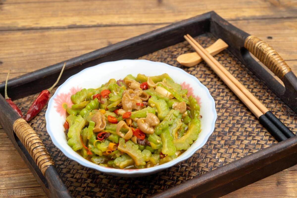 "Đầu hè ăn một miếng đắng, cơ thể sẽ bớt khổ hơn": Từ người già đến trẻ nhỏ, đặc biệt chị em phụ nữ nên ăn 3 món này để thanh nhiệt, giải độc và kích thích ngon miệng - Ảnh 3. "Đầu hè ăn một miếng đắng, cơ thể sẽ bớt khổ hơn": Từ người già đến trẻ nhỏ, đặc biệt chị em phụ nữ nên ăn 3 món này để thanh nhiệt, giải độc và kích thích ngon miệng - Ảnh 3.