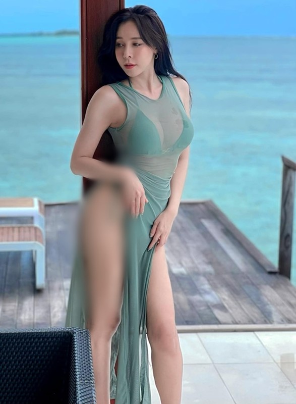 Hot girl xinh đẹp mặc đồ tập mỏng tang, lộ nội y phản cảm - Hình 3 Hot girl xinh dep mac do tap mong tang, lo noi y phan cam-Hinh-3