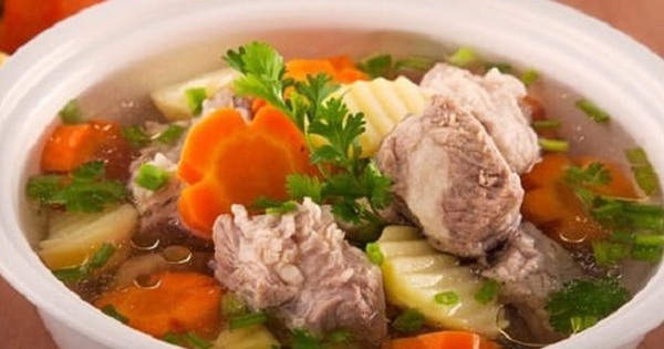 Hầm xương đừng vội thả ngay vào nồi, muốn nước thơm ngọt lại nhanh nhừ thì hãy cho thêm 1 thứ- Ảnh 1. Hầm xương đừng vội thả ngay vào nồi, muốn nước thơm ngọt lại nhanh nhừ thì hãy cho thêm 1 thứ- Ảnh 1.